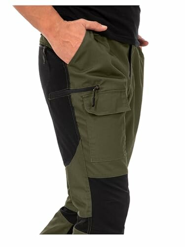 Grün-schwarze Cargo-Hose mit Taschen