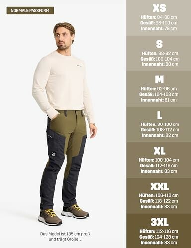 Mann trägt Outdoor-Hose mit Größenangaben von XS bis 3XL.